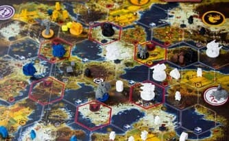 L’Univers et le Scénario de Scythe
